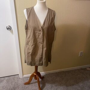 Sleeveless Tan Button-Down Vest